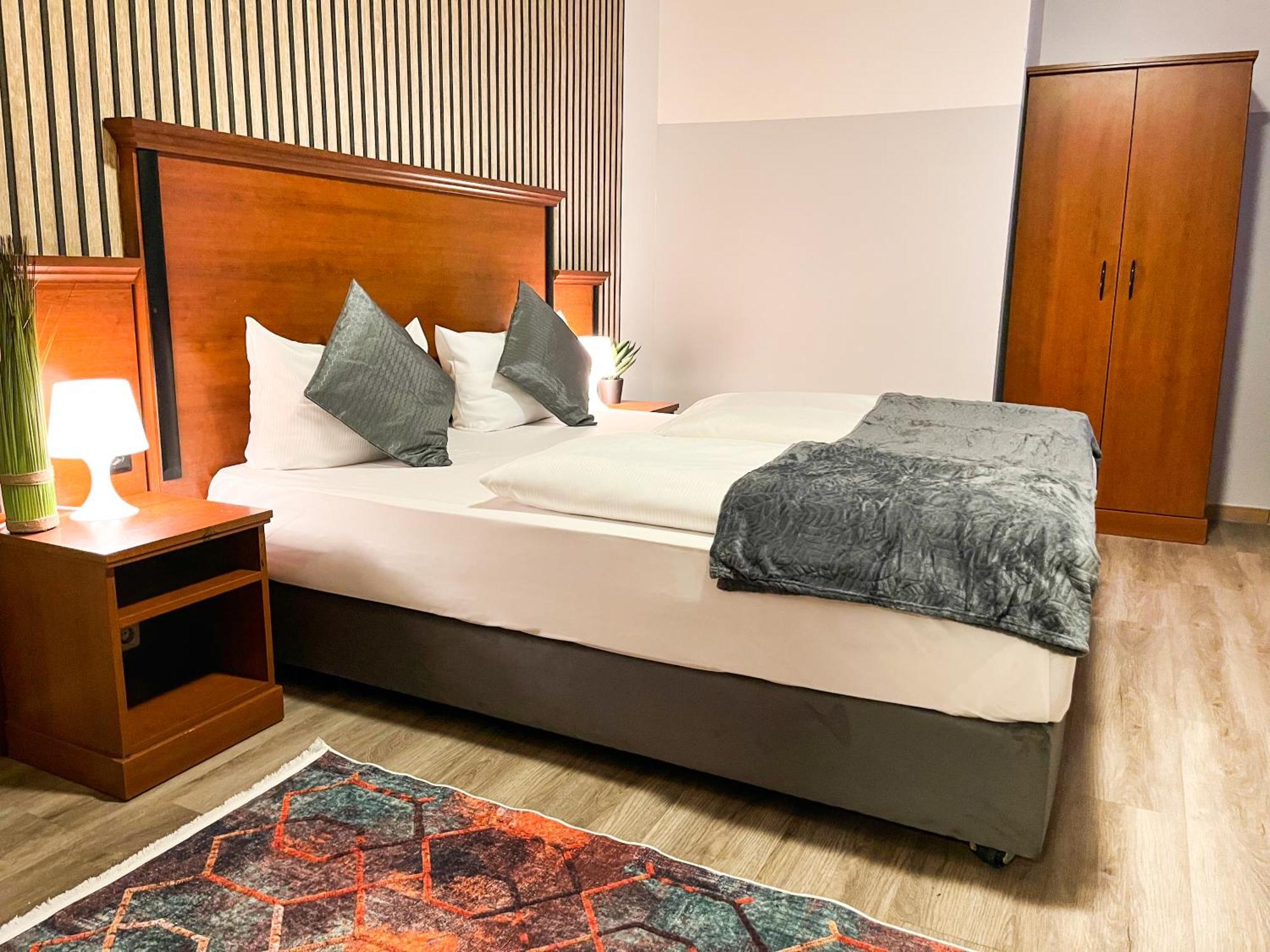City Hotel West Frankfurt am Main Eksteriør billede