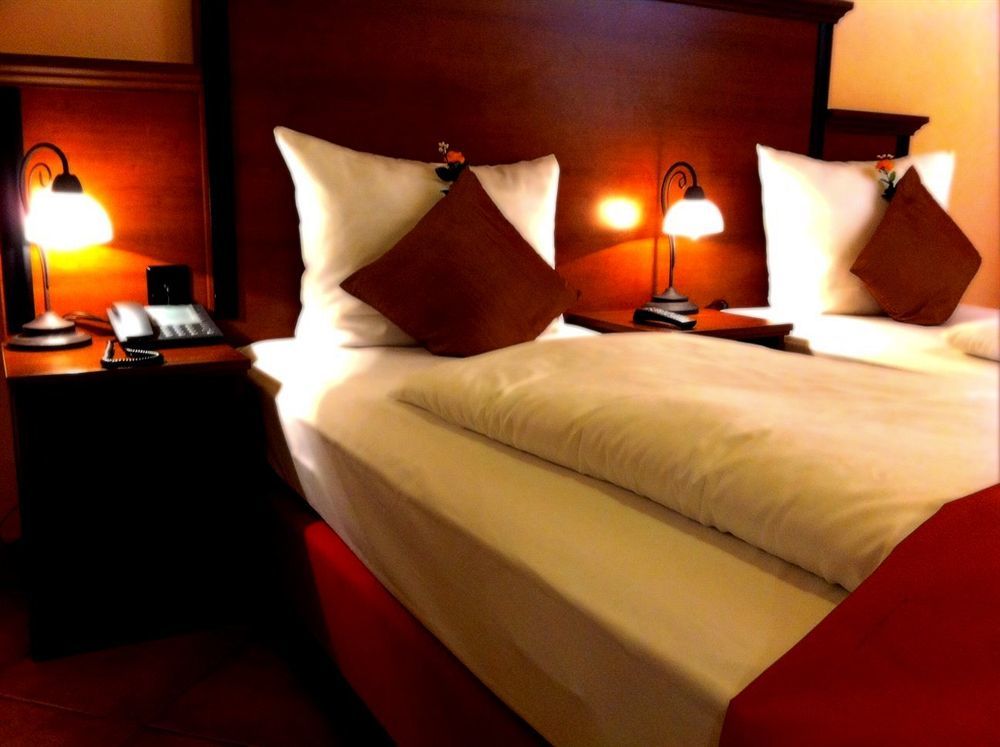 City Hotel West Frankfurt am Main Eksteriør billede